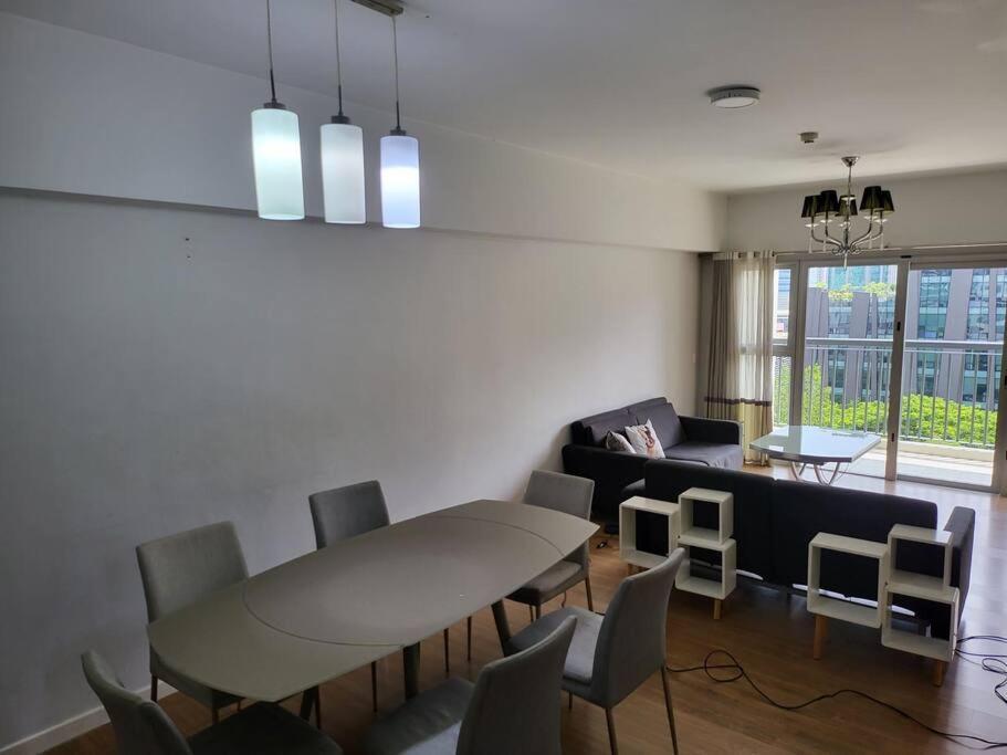 Luxury @ Bgc Sleeps 6 Comfortably Fast Wifi Pool! Leilighet Manila Eksteriør bilde